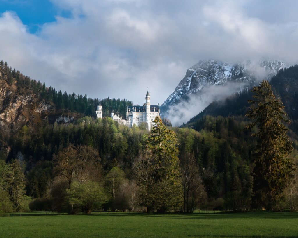 Germany Road Trip Itinerary - view of Neuschwanstein Castle