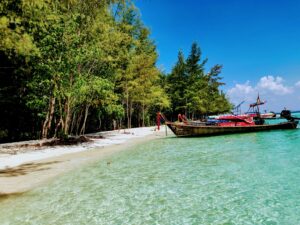 Best beaches in Krabi - Poda Island