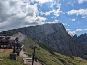 hike to Rifugio Nuvolau