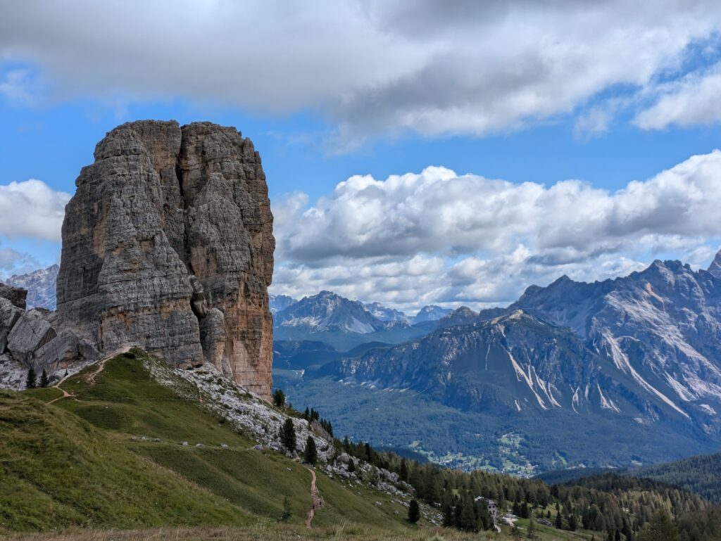 Hike to Cinque Torri